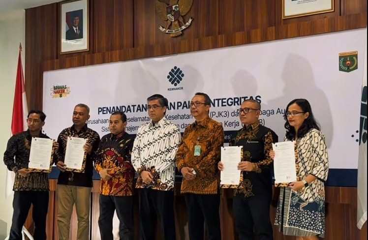 You are currently viewing Kukuhkan Komitmen K3 : PT. Asuka Engineering terpilih menjadi perusahaan PJK3 di Bidang Fabrikasi, Pemeliharaan, Reparasi dan Instalasi Teknik K3 di Balai K3 Makassar