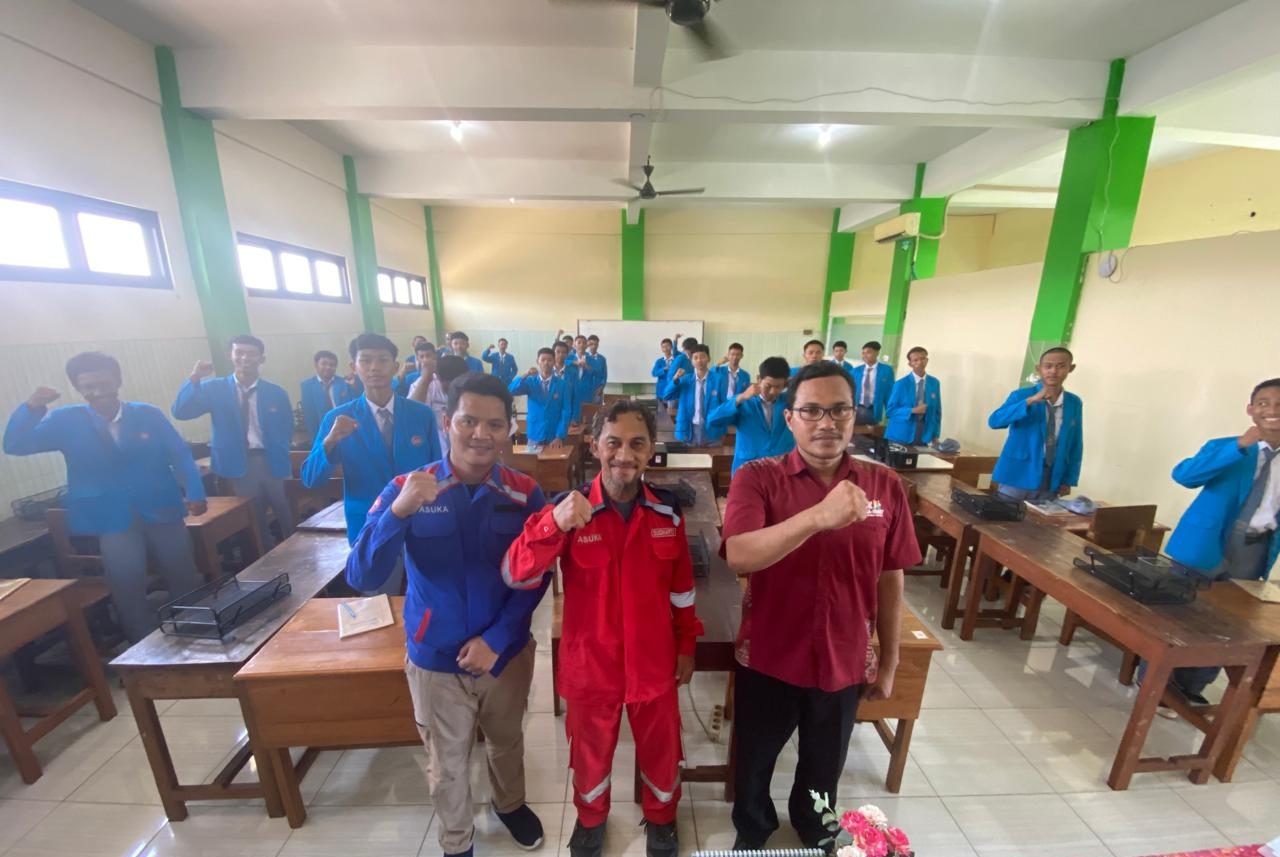 Read more about the article HSE ASUKA Goes to School ! Program Pelatihan Penerapan Budaya K3 di Dunia Kerja